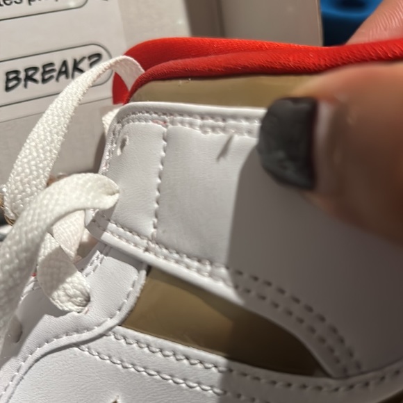 Limited Edition Jordan 1 with lots of Flavor only worn once - Picture 8 of 8